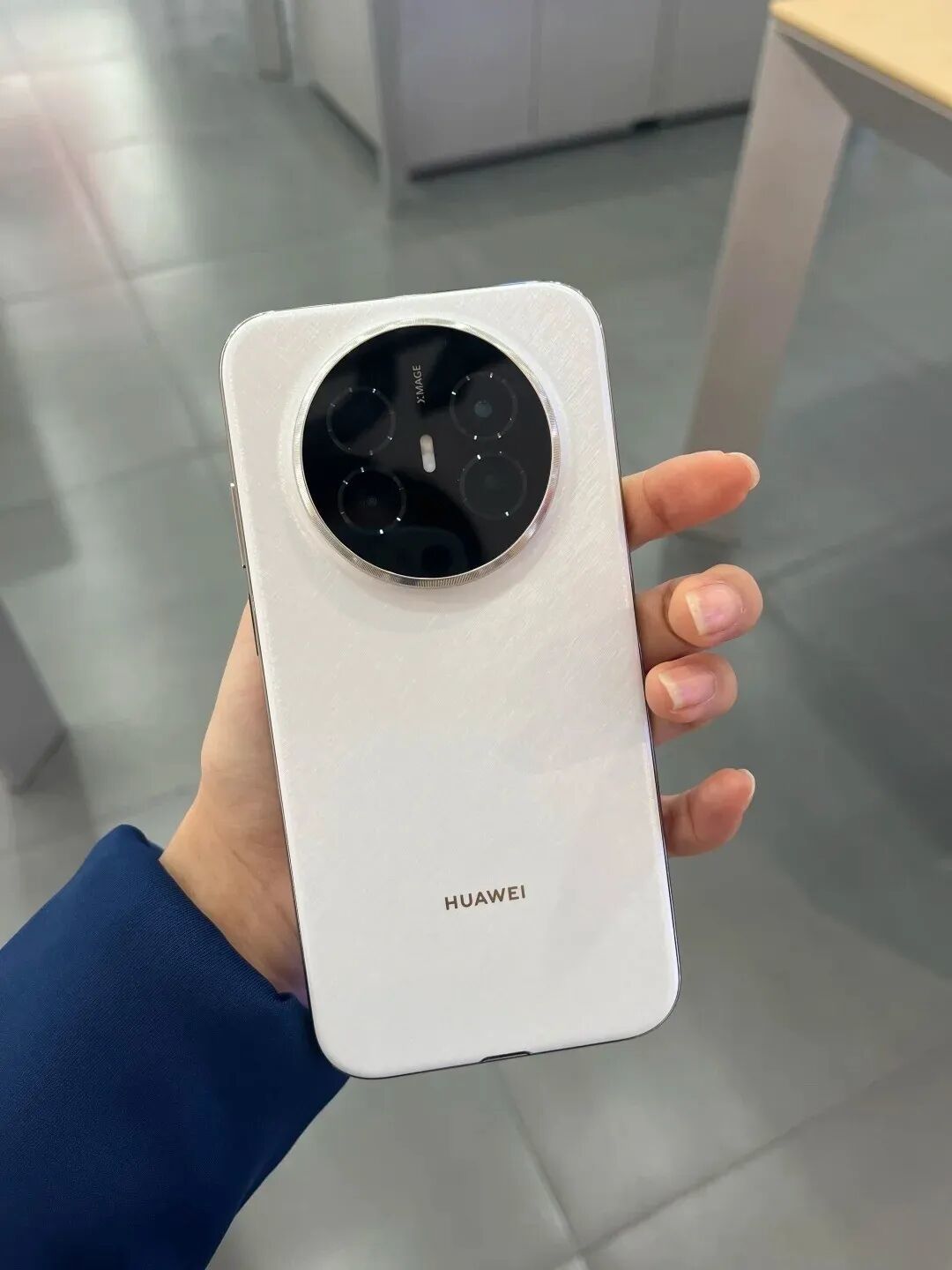 如何评价华为Mate 70 Air系列手机，值得购买吗？