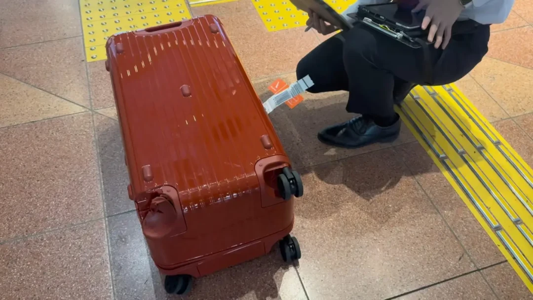 ✈️•美国航空Rimowa行李箱理赔(全价赔偿版)