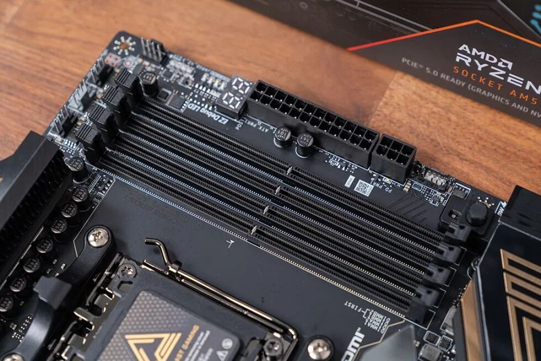 战神降临！微星MEG X870E ACE MAX主板开售