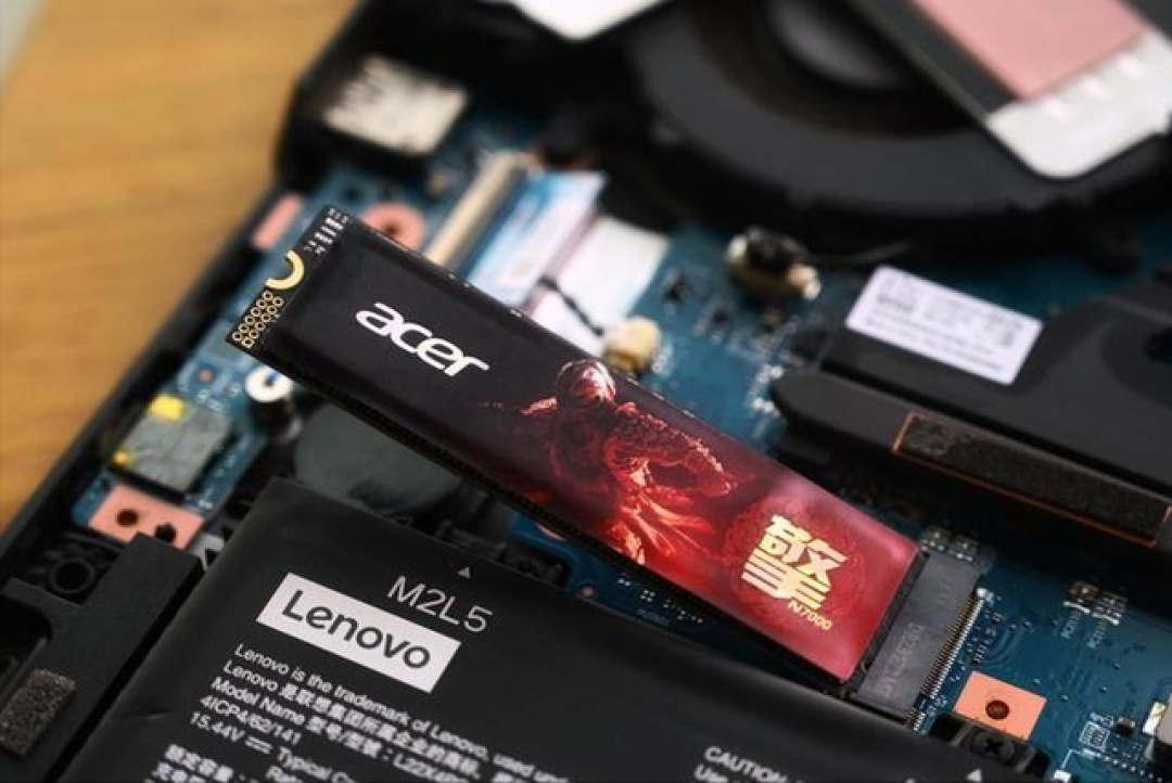 一日一价、胜过囤金条？固态硬盘与内存条价格疯涨，商家都懵了