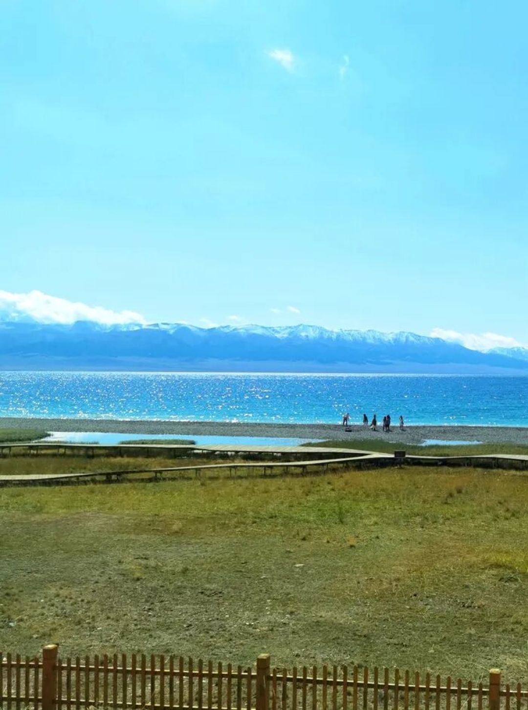 游新疆净海赛里木湖