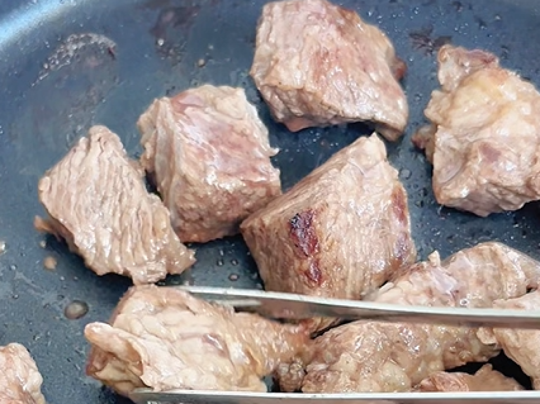 国庆节食谱:西班牙橄榄黑胡椒牛肋条
