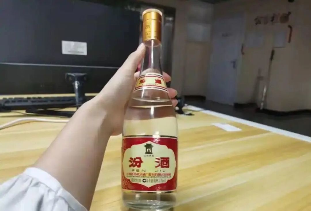 看看你喝过几种?这6款“口粮白酒”,口感好,价格还便宜,懂酒的老酒友都在悄悄囤!