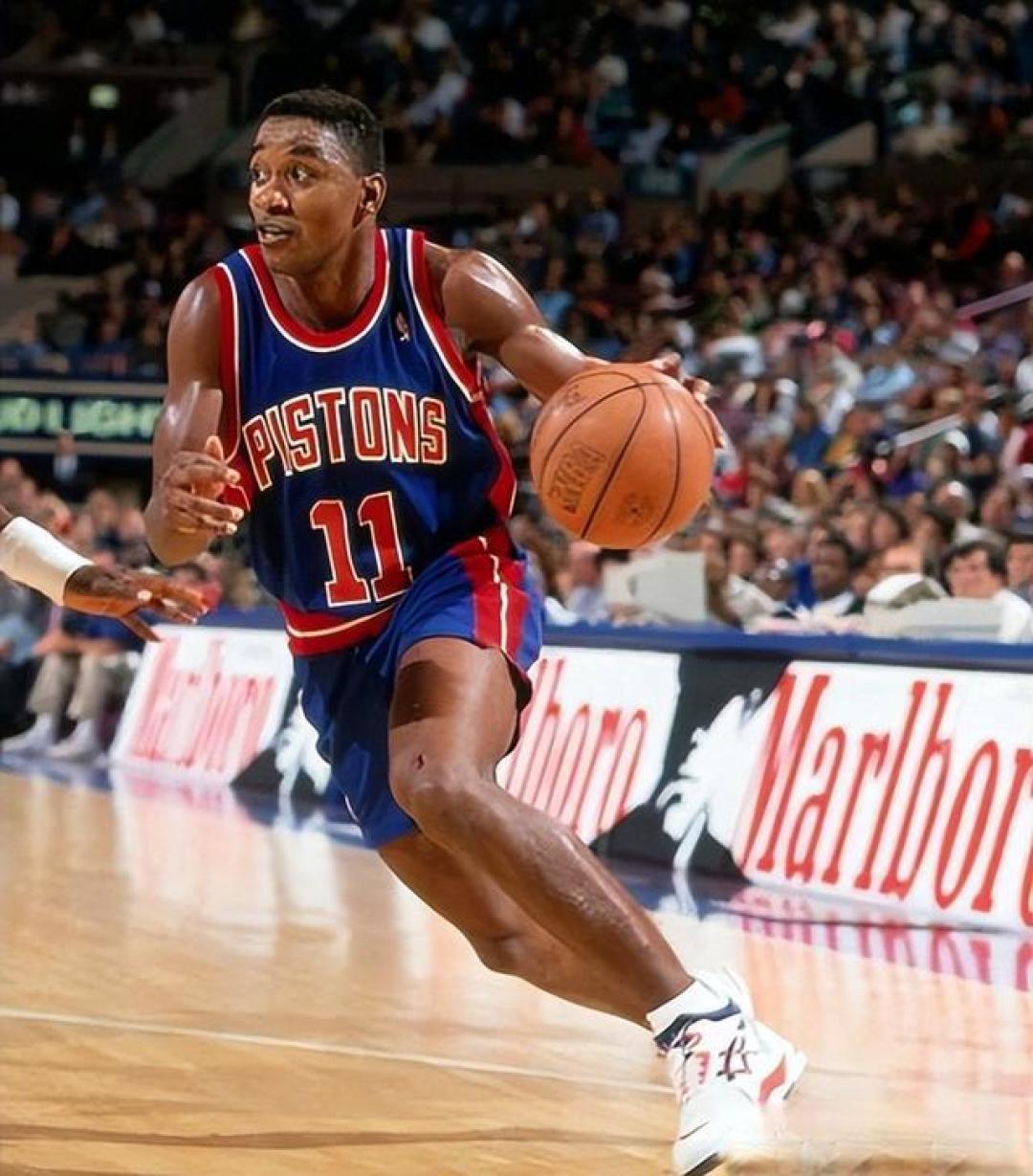 NBA球鞋故事——NBA“破冰英雄” :李宁“飞甲”