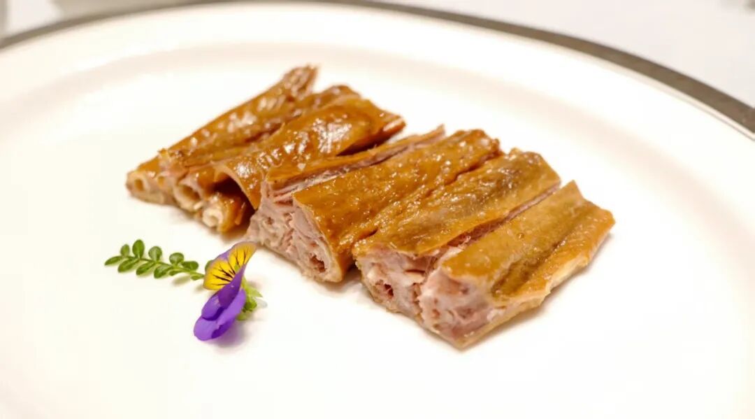 福州的温泉公园旁,有一间汕头搬来的富豪食堂