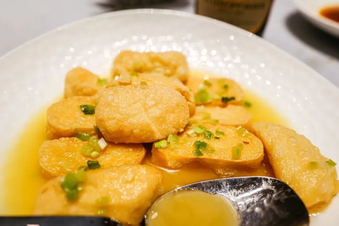 福州的温泉公园旁,有一间汕头搬来的富豪食堂