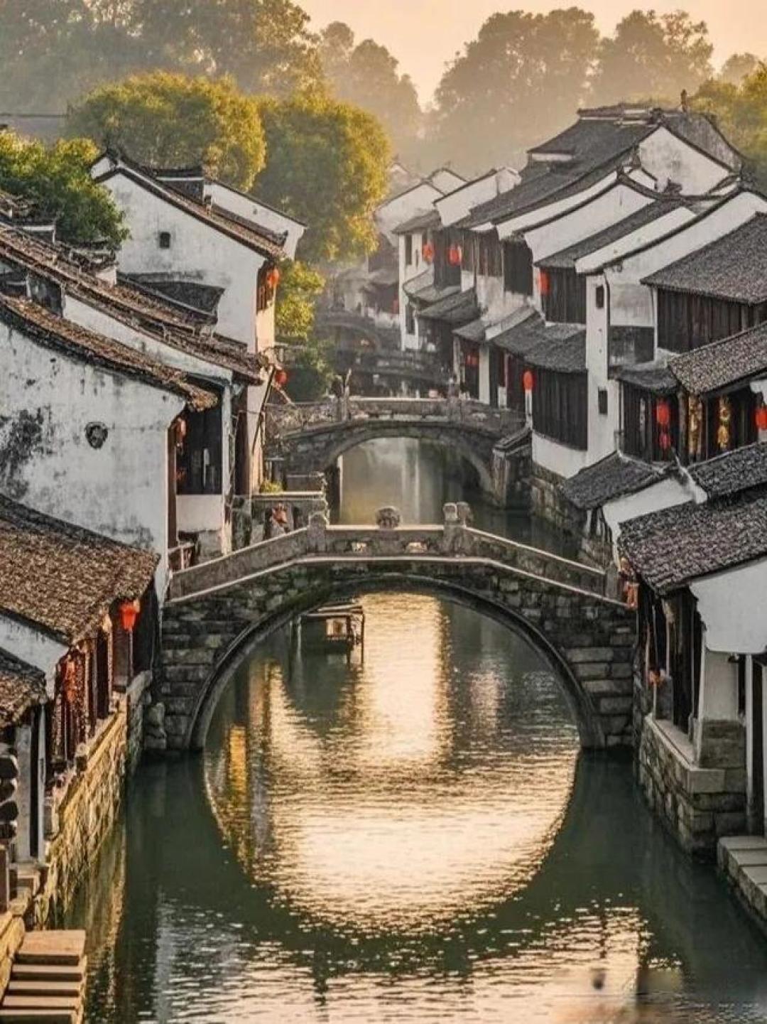中国最值得去的十大古镇,去过 3 个以上是青铜,8 个以上是王者!_国内度假_什么值得买
