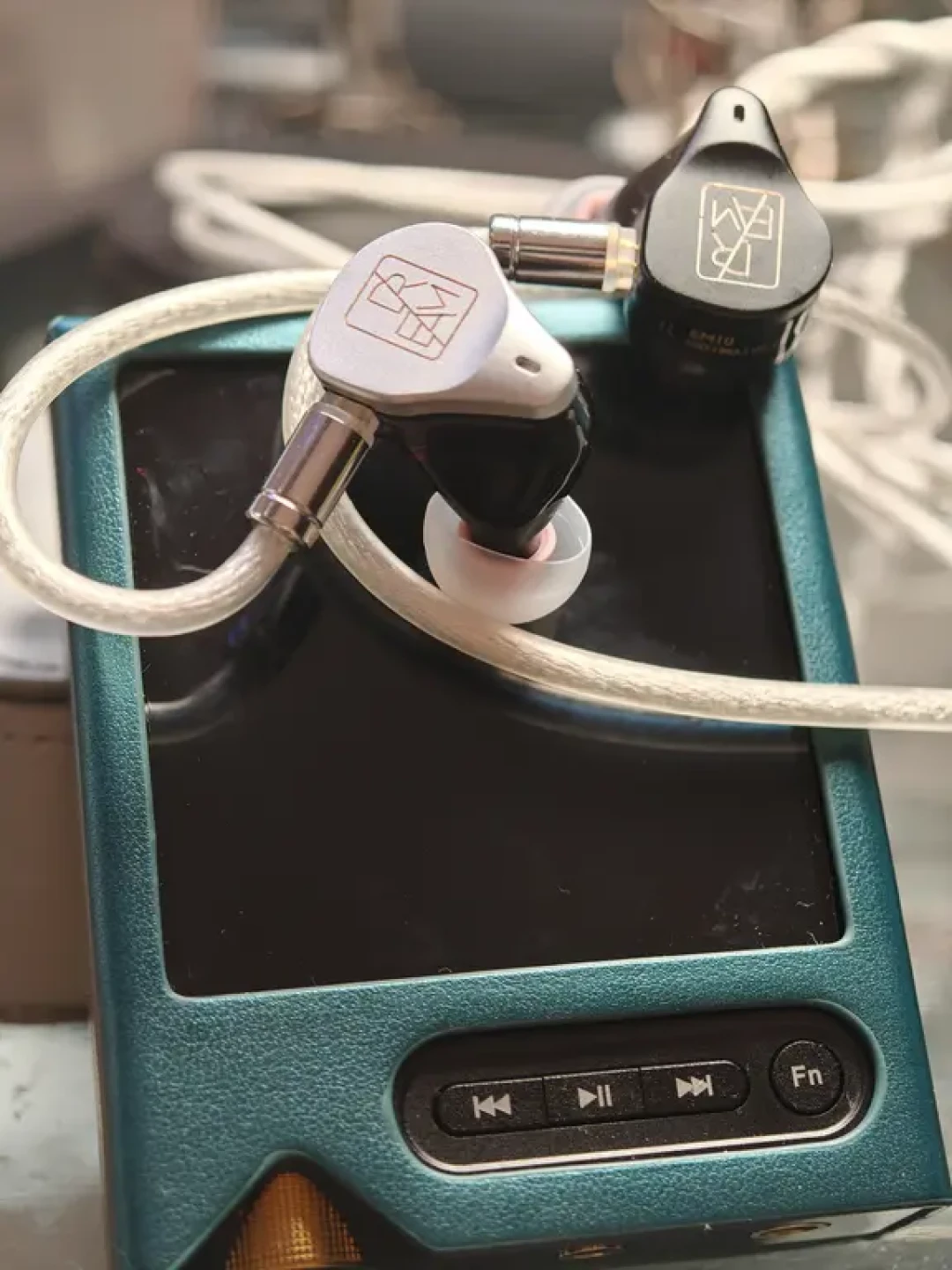 随身要嗨🥳莫要扑街👨‍🎤