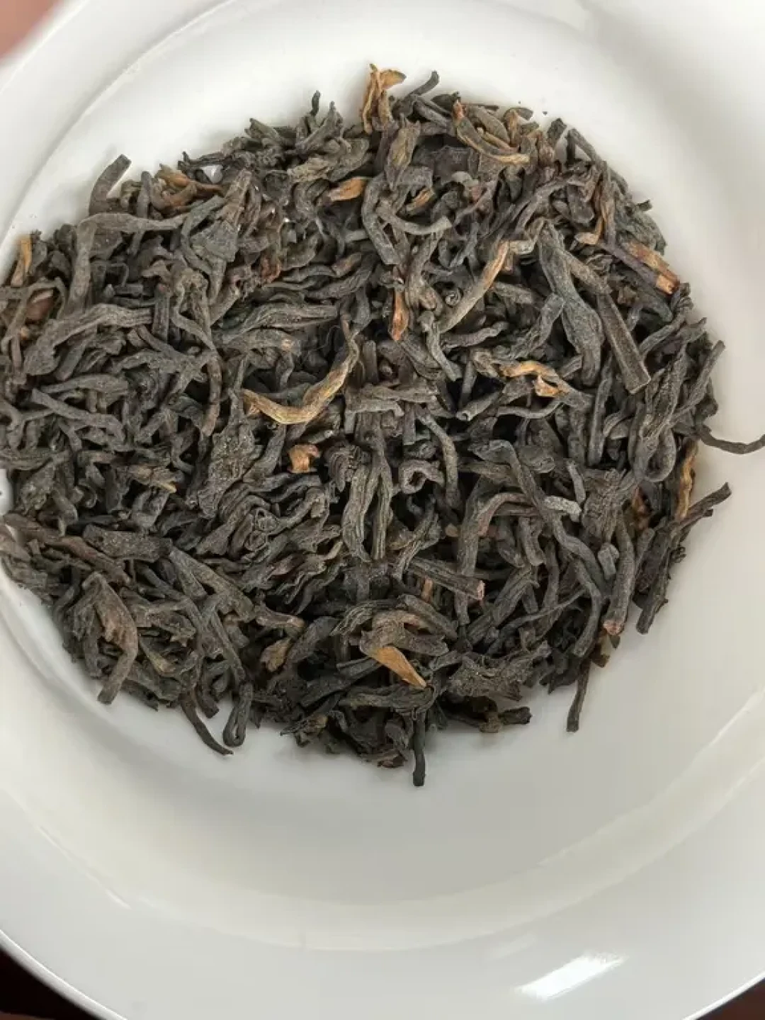 开汤品鉴三鹤福满箩六堡茶,像丐版龙团