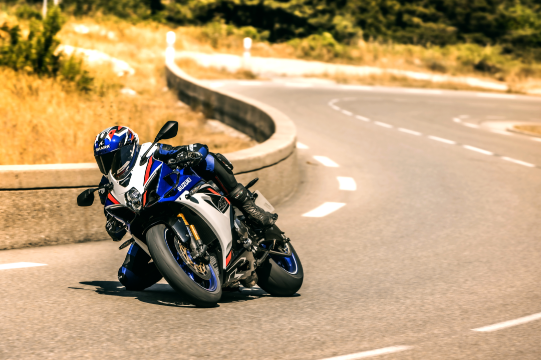 动感特写:Suzuki 2026 超级跑车 GSX-R1000R