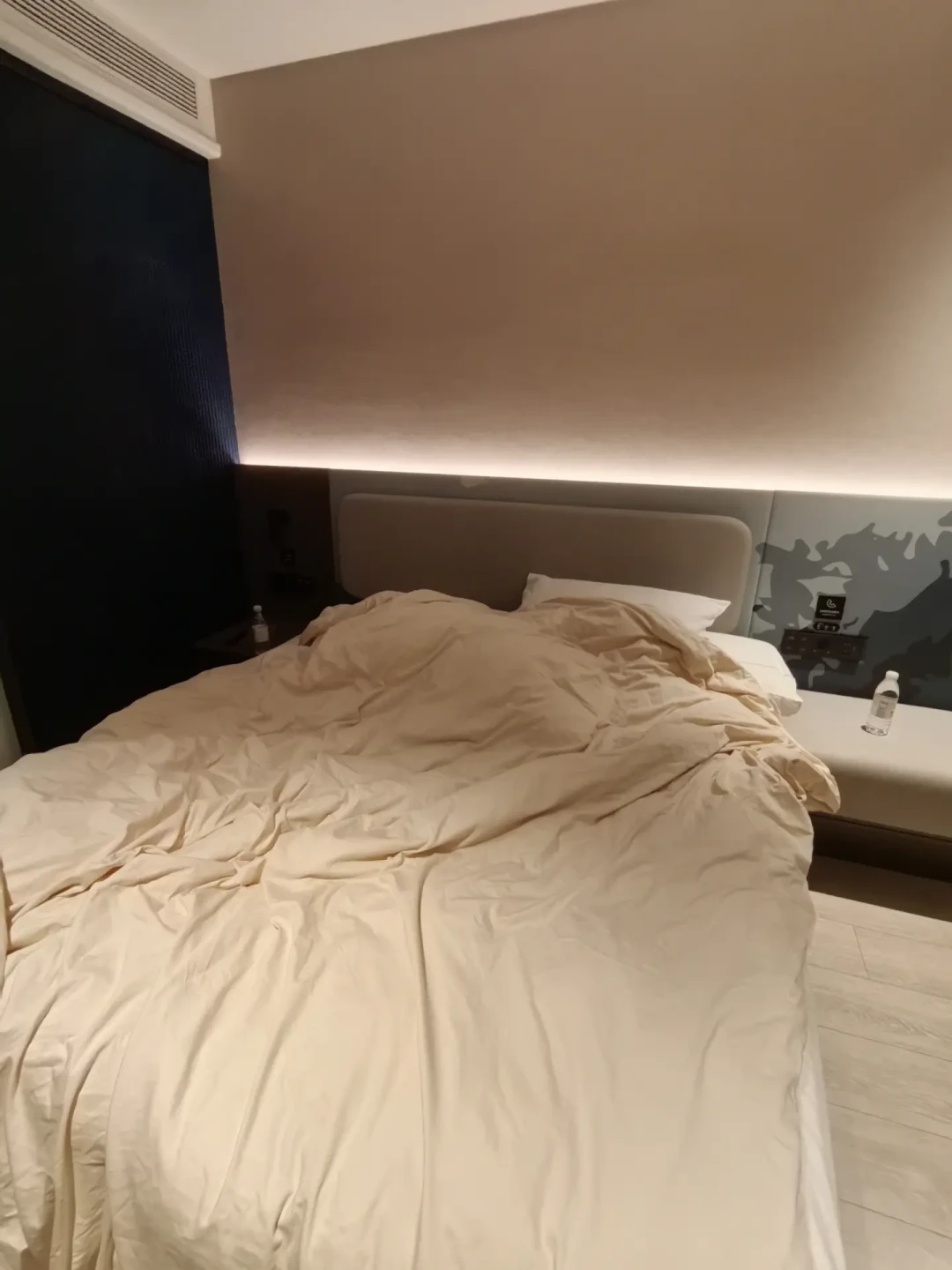 南京红山动物园亚朵轻居酒店