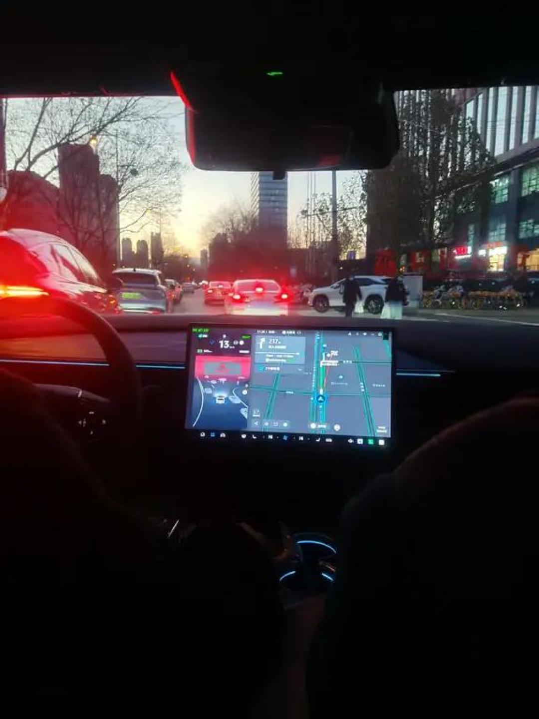 试驾全新阿尔法T5