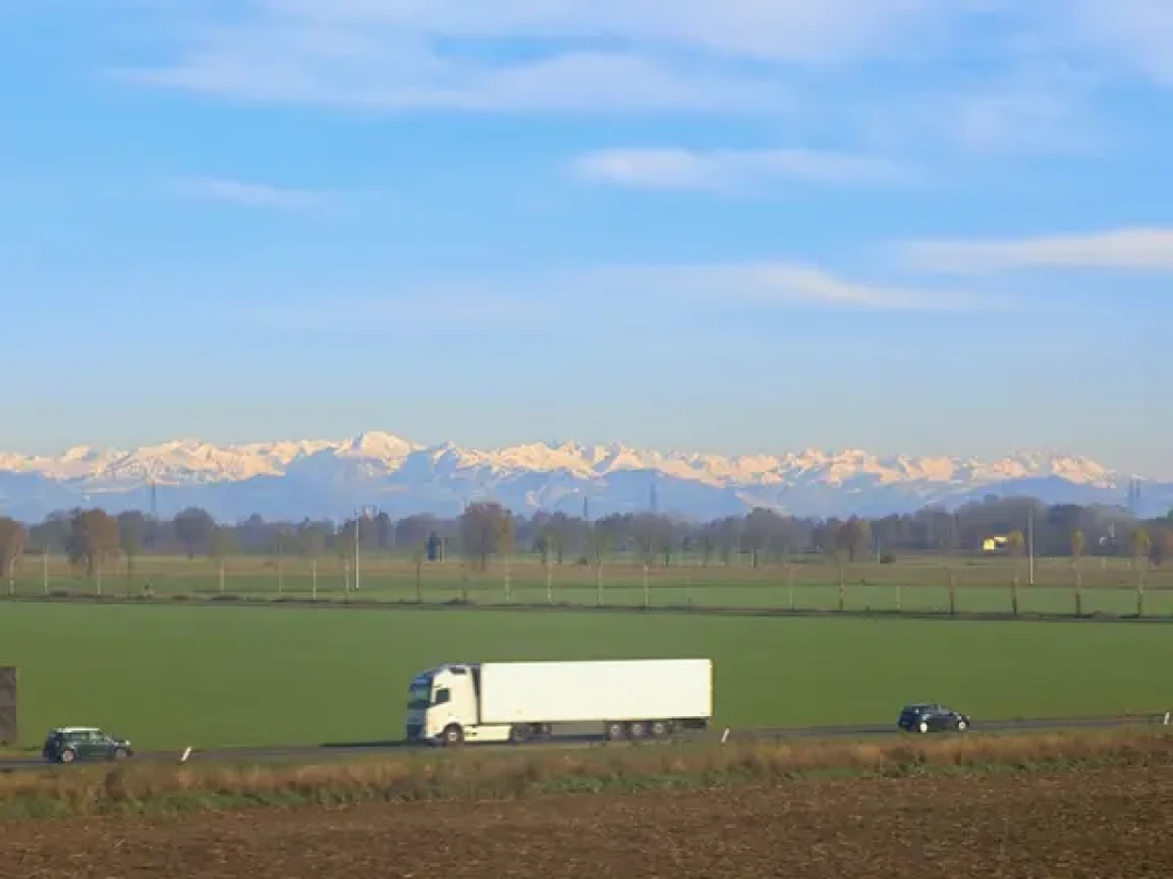 米兰周边一日游|古城帕尔马之citywalk🌄
