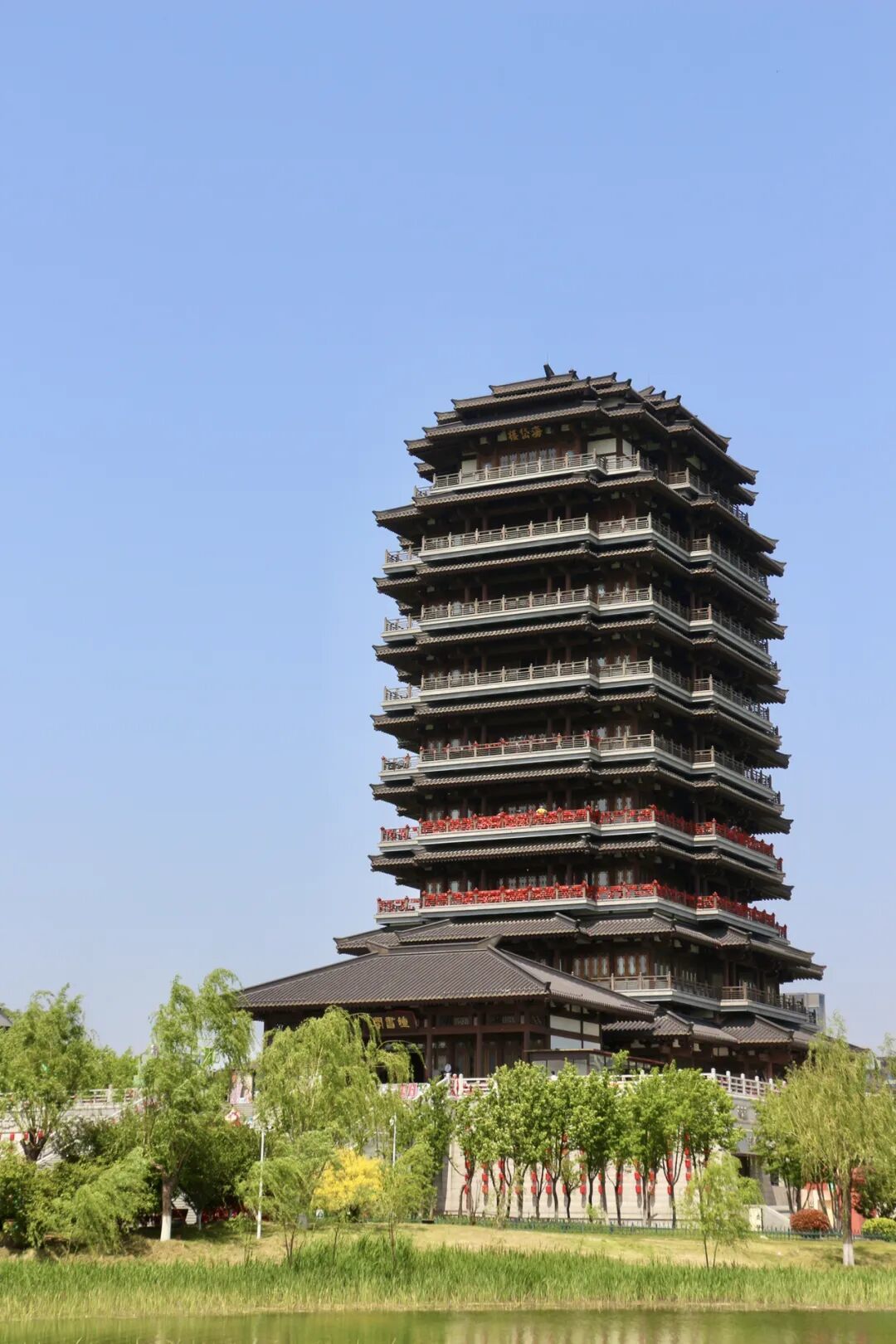 中国最美书店，钟书阁——山东行（六十三）