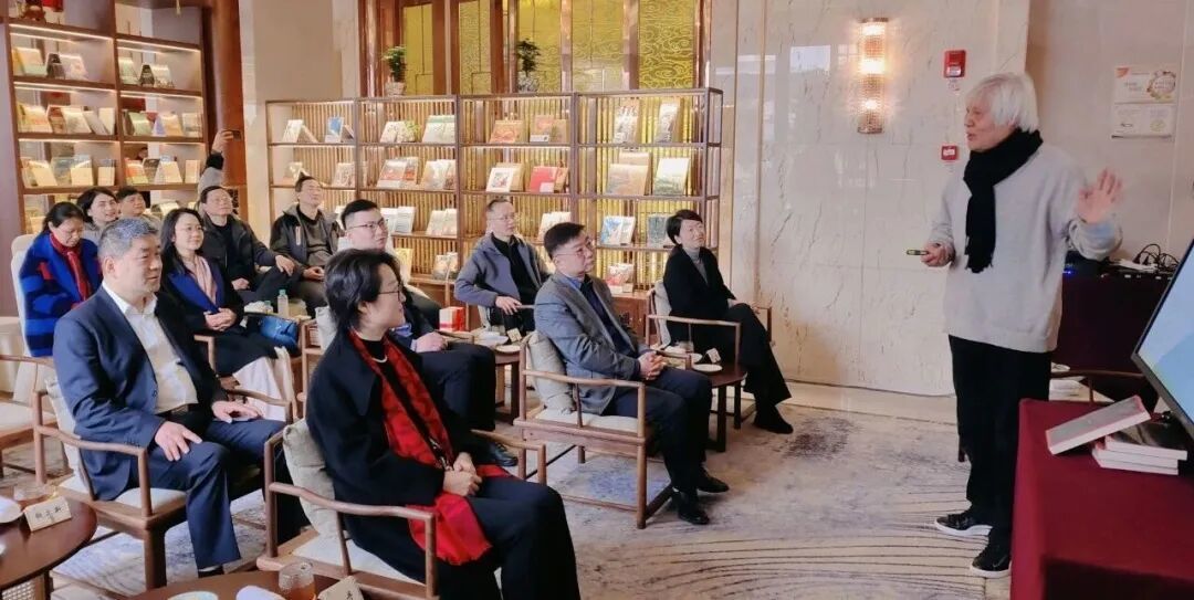 探书房丨一家开在宾馆里的书店