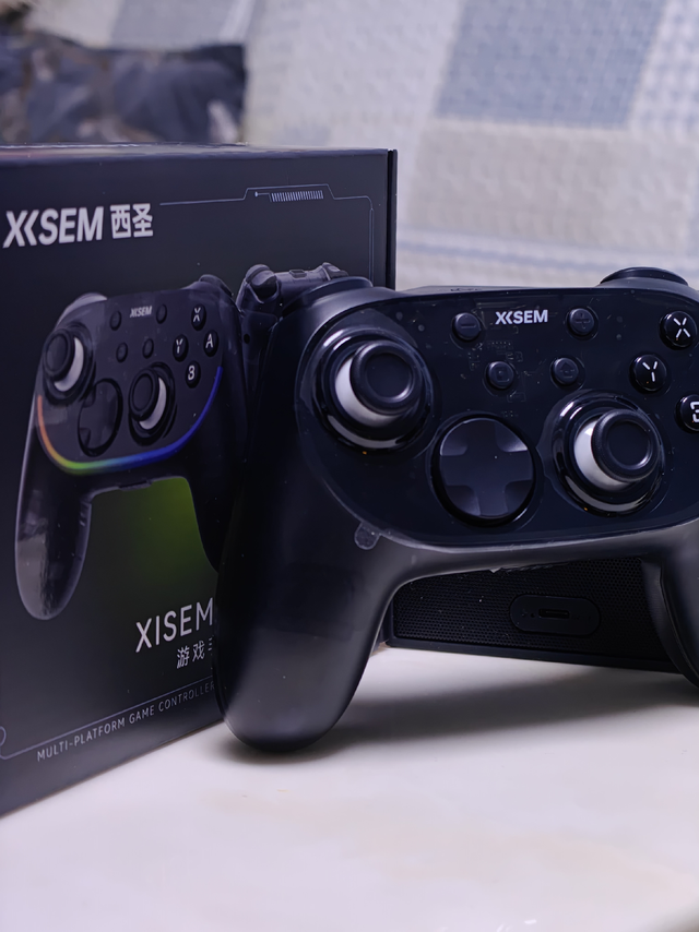 西圣GC1游戏手柄