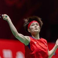 带伤作战挽救局点！王祉怡2-0力克陈雨菲，晋级印度赛决赛