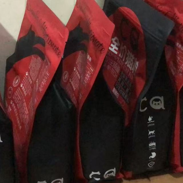 Ca宠爱黑金系列猫粮，美国峡谷鸡+南美鱼，营养超丰富！