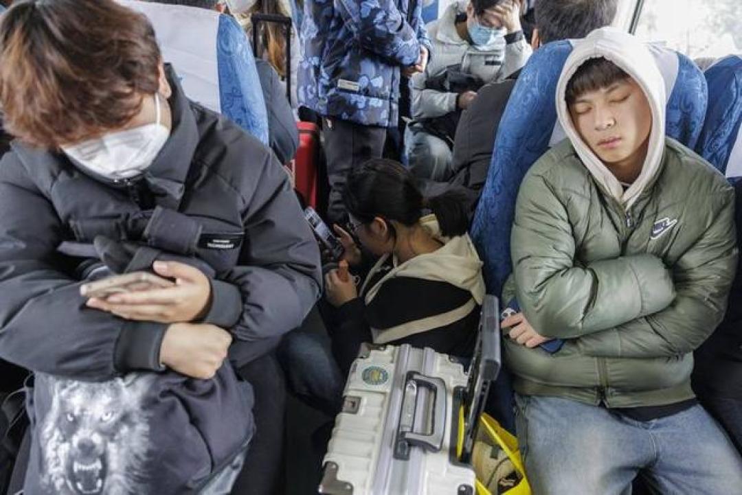明明坐高铁4小时能到,为何还有人宁愿坐绿皮火车,花上13个小时
