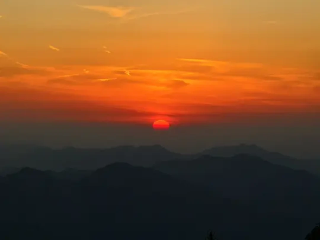攻略版：周末两天舒适速通冬日黄山