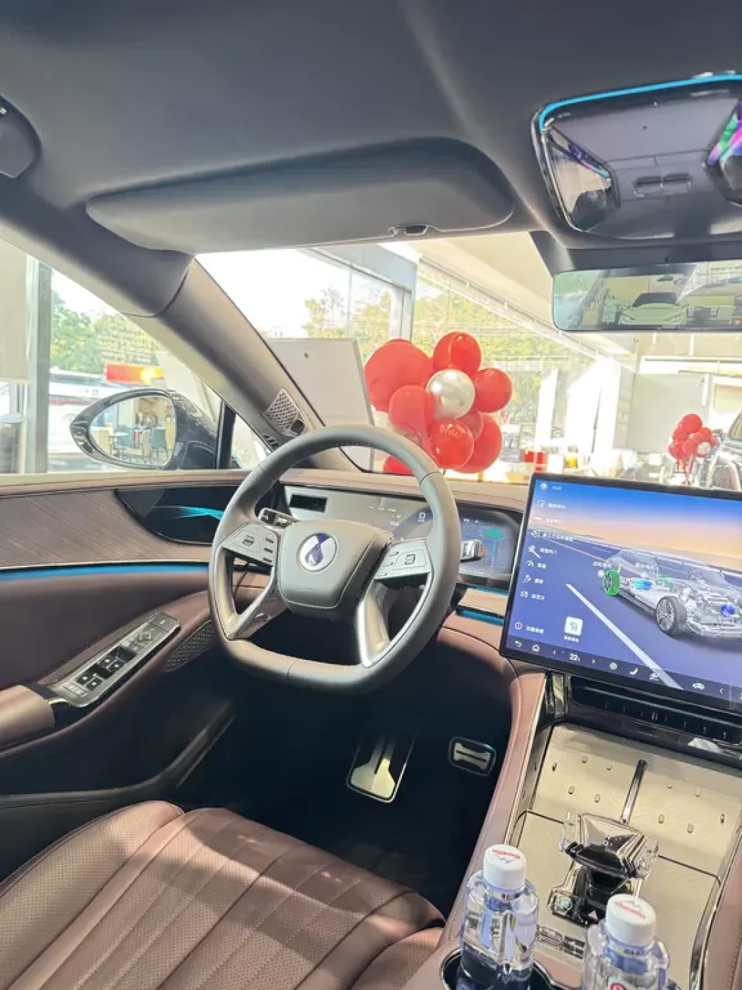 试驾现款腾势Z9gt,这个价格定位一言难尽