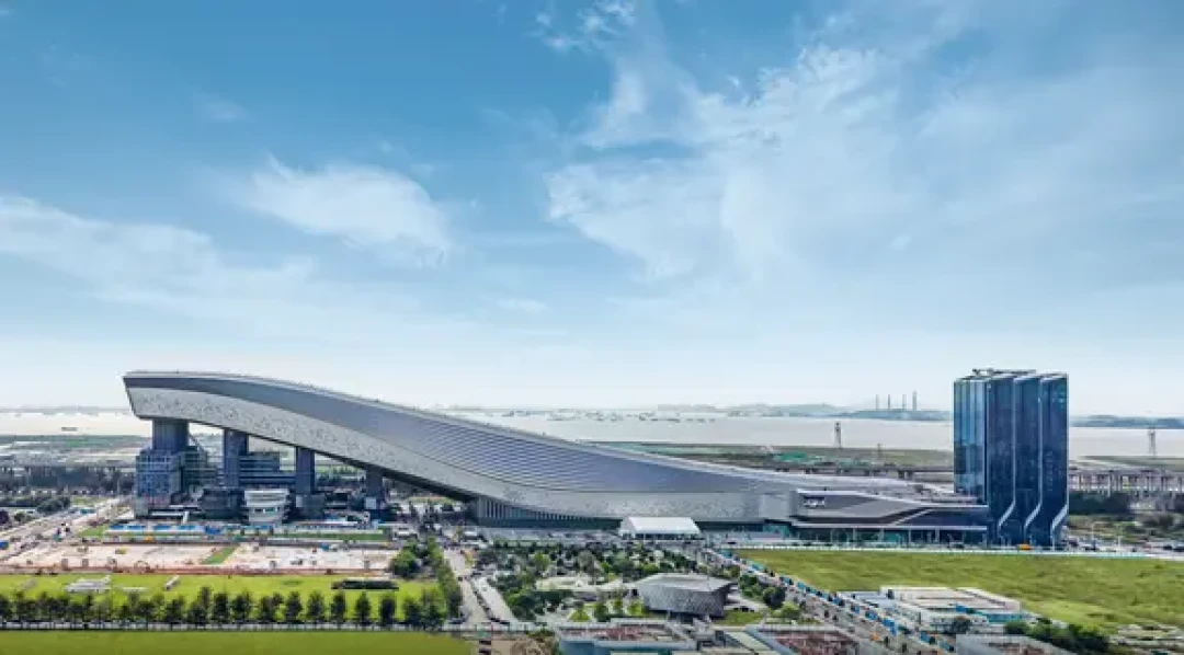 国内第一家滑进滑出JW万豪酒店落户深圳❗️