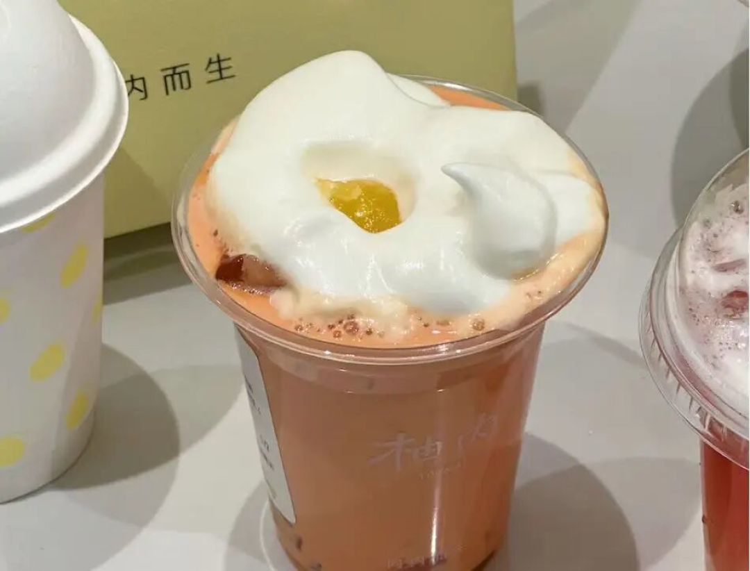 喜茶“炒蛋奶茶”震惊饮品圈，2026年第一个创意爆款是它？