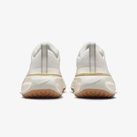 跑鞋有哪些脚感？软的就一定好？怎么选