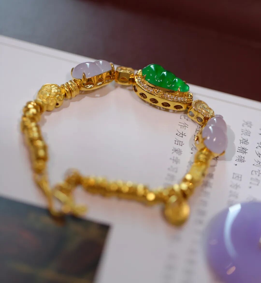 金镶玉首饰,果真还是新中式里的顶流