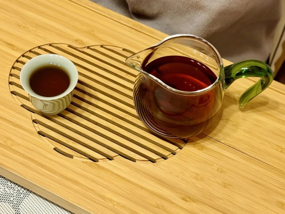 读懂普洱茶:生熟区别+品鉴收藏全攻略