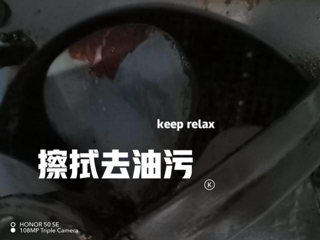 租房党救租房党救星!2个土法子,无滤网老油烟机擦得锃亮不费劲