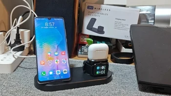 10来快的三合一无线充！最高15瓦，手机、耳机、手表全搞定