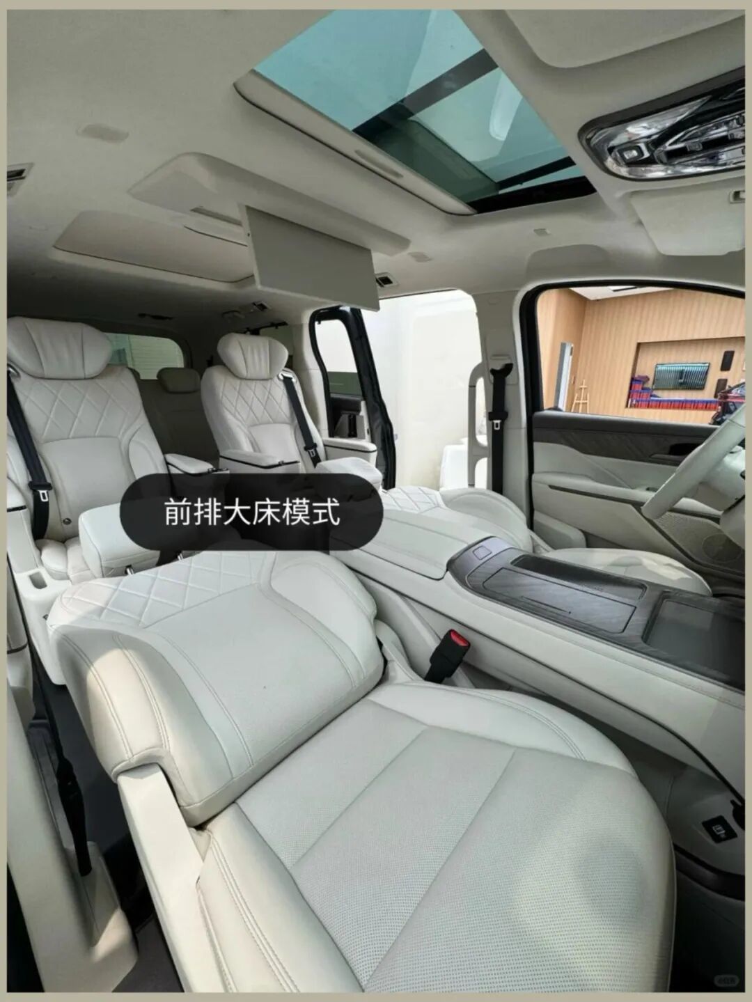 又一款国产MPV成功了!30天大卖1.04万辆,埃尔法加价50万图啥!