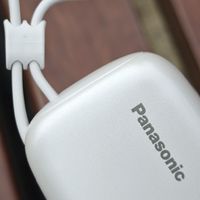 体积小巧，可以完美激活手机快充的松下移动电源，我外出必带！