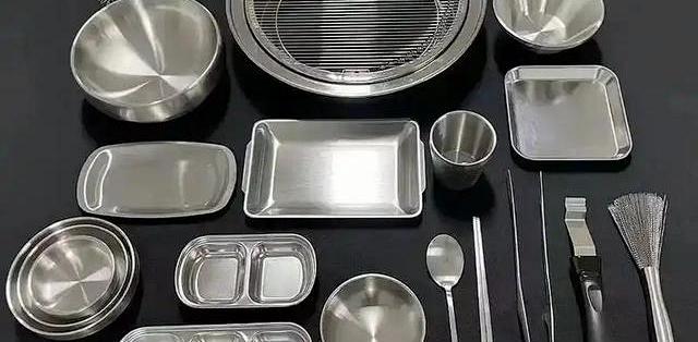不锈钢餐具黑幕被曝光！假货率高达70%，不少家庭目前仍在使用_餐具_什么值得买
