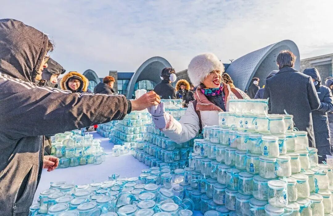 冬季顶流哈尔滨冰雪大世界的保姆级攻略来了!不排队!一站式通玩!