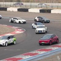 领克Z20现身赛道，谁说纯电SUV只能乖乖通勤不玩野