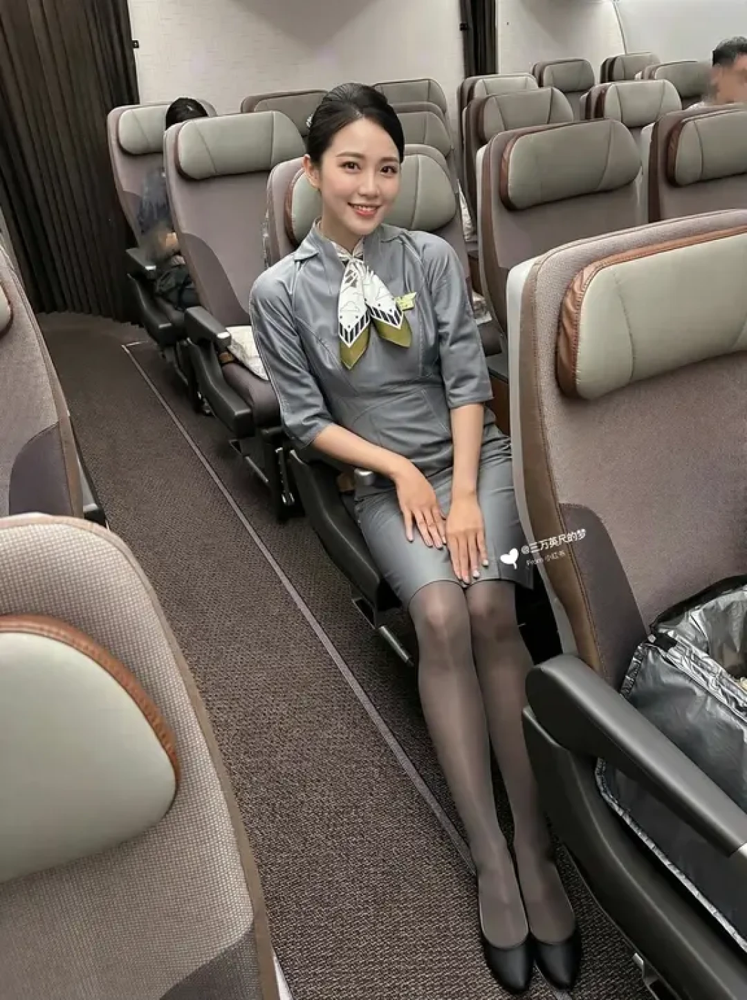 台湾空姐ootd最终回✈️星宇航空科幻系制服