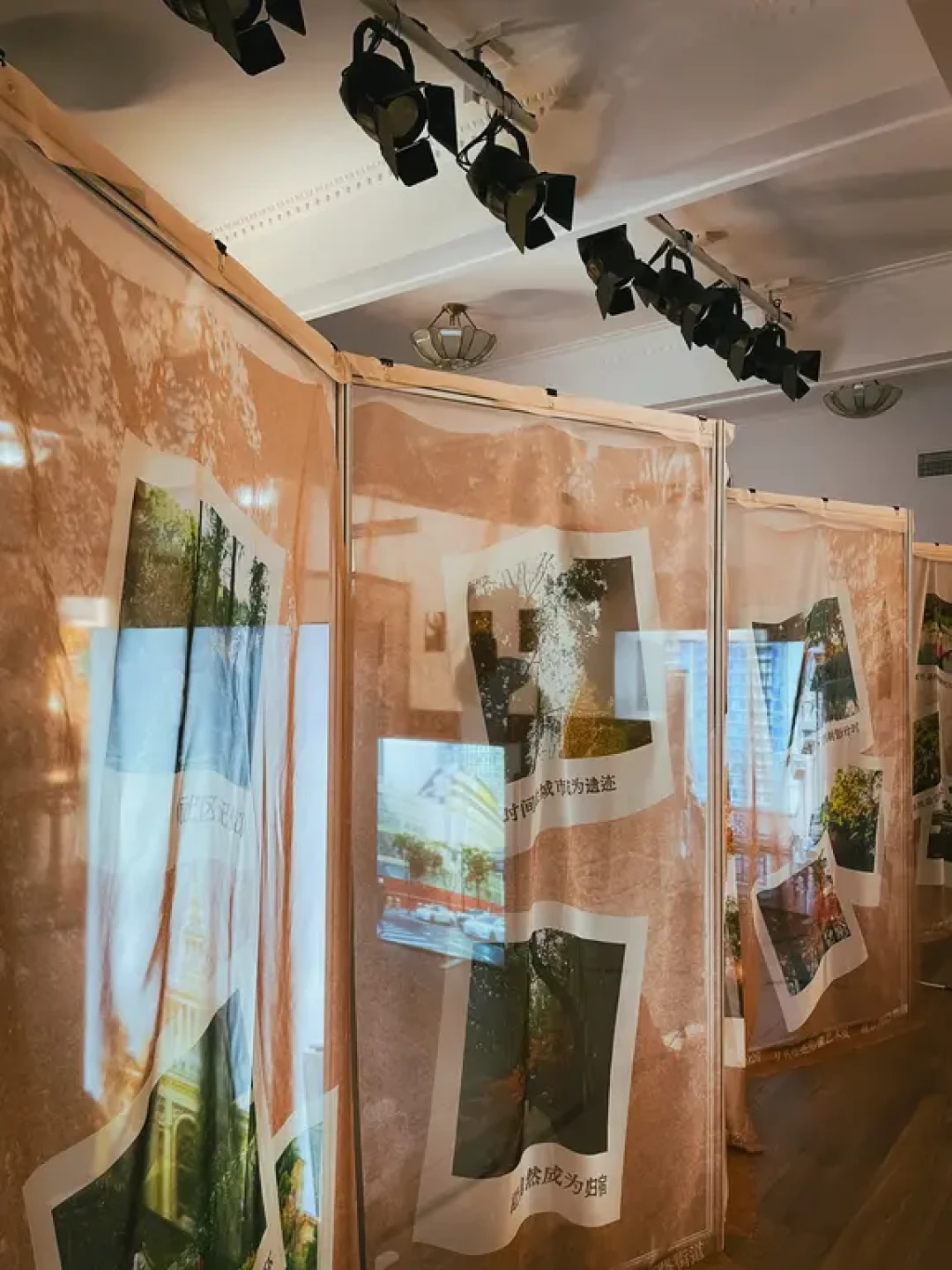 关于我入围了南京西路街道摄影艺术展!