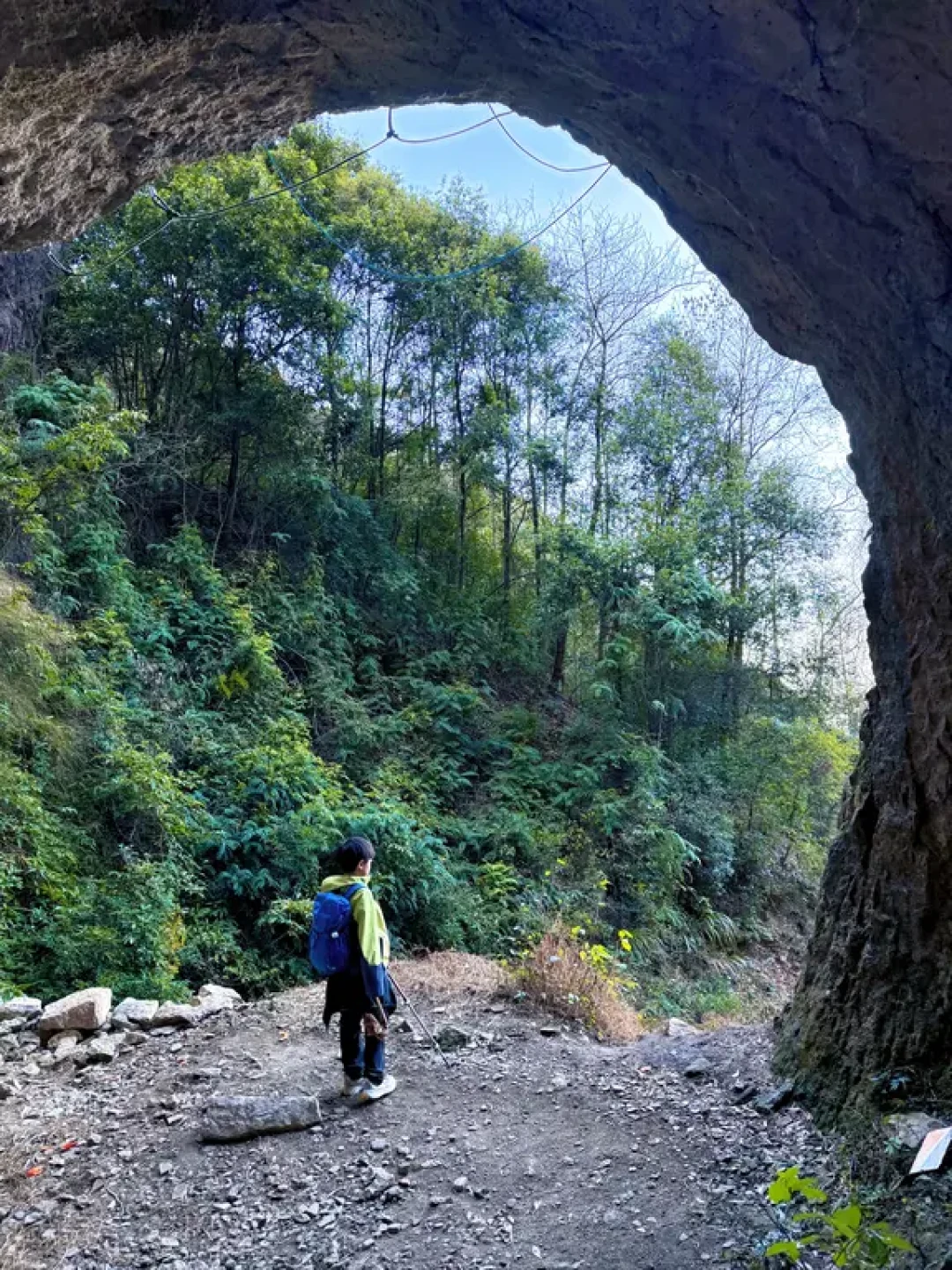 亲子徒步|四顾屏野路滑到哭✨但大山洞值得