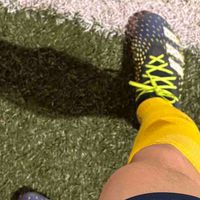 绿茵不老，热血未凉！致敬还在继续的中年人！