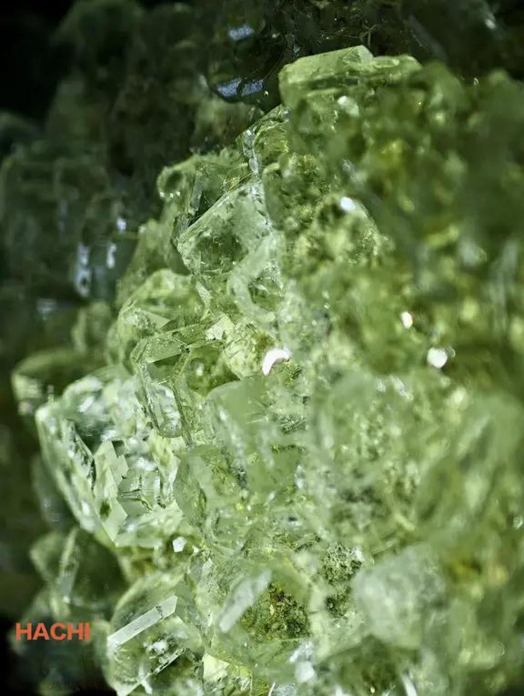 3Mins | 碧影凝霜通透处,星痕点翠落玉壶