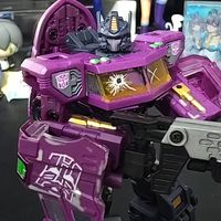 玩着玩具唠着嗑-几十块的经典缩小版！黄油版紫色擎天柱JD-01S