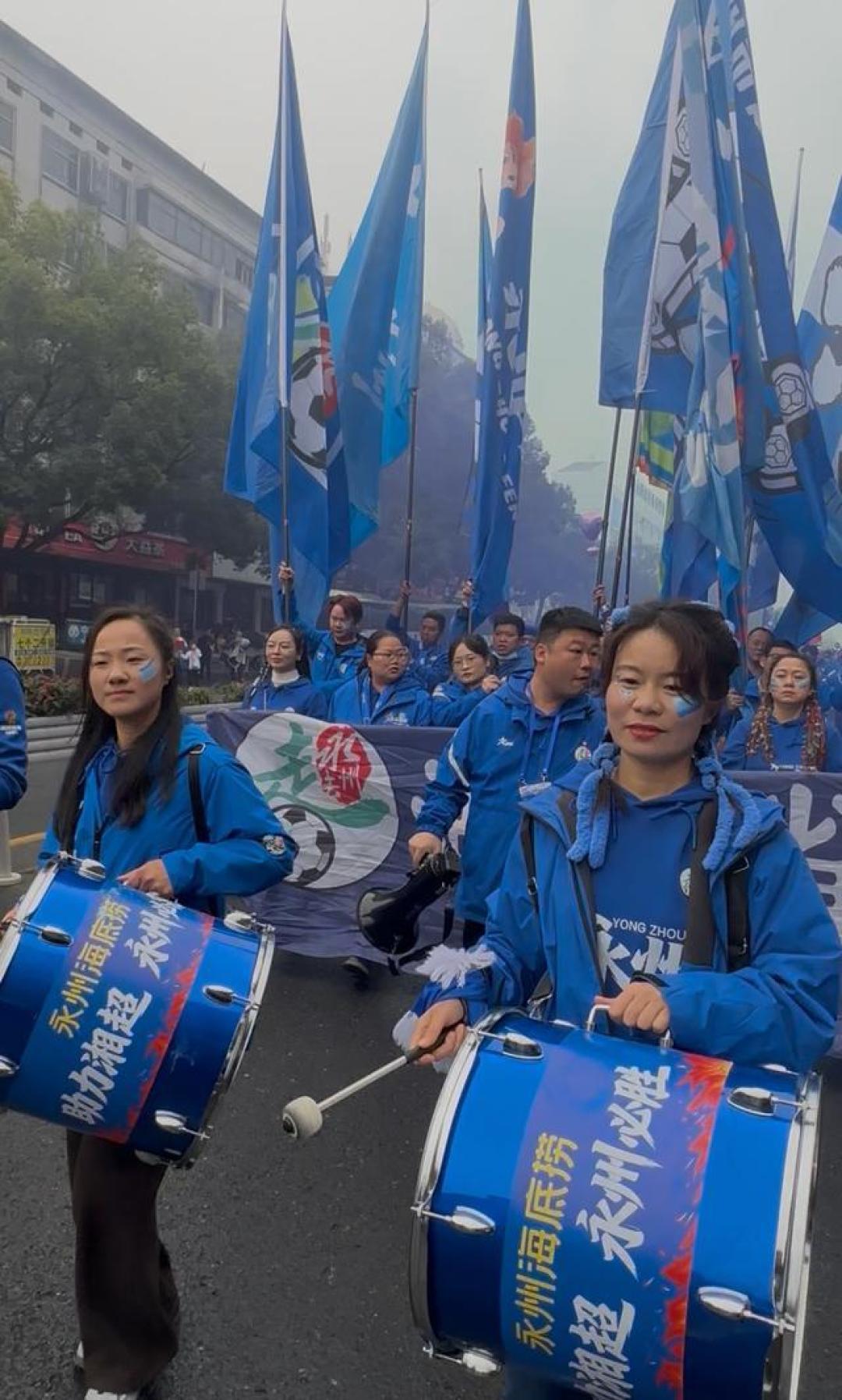 央视直播万人助威cmg群众足球赛揭幕战在永州燃爆全场