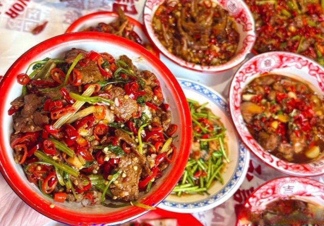 从辣椒炒肉到莲花血鸭,江西菜才是深藏不露的下饭天花板