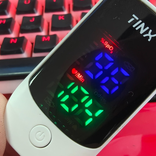 中年危机，关注血氧开始！町石tinx指夹式脉搏血氧仪帮你把关！