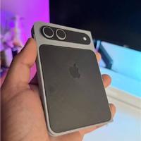 苹果折叠屏手机首曝：“矮胖”设计，一台能放进口袋的iPad