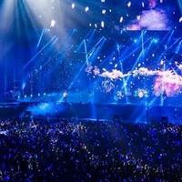 颜人中济南演唱会舞台跳绳，万人合唱上演暖心双向奔赴