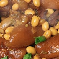 红焖猪蹄，暖胃又暖心