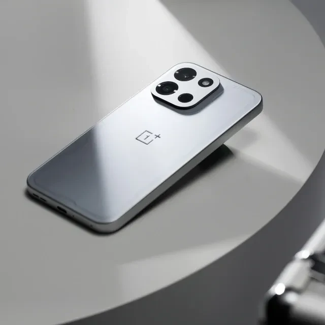 一加Turbo 6盘点：9000mAh电池+165Hz电竞屏太能打，续航性能拉满